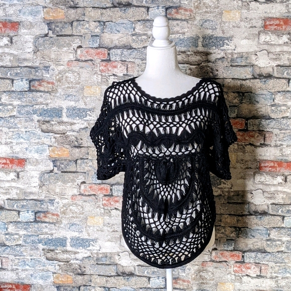 Kismet Tops - Crochet cardi